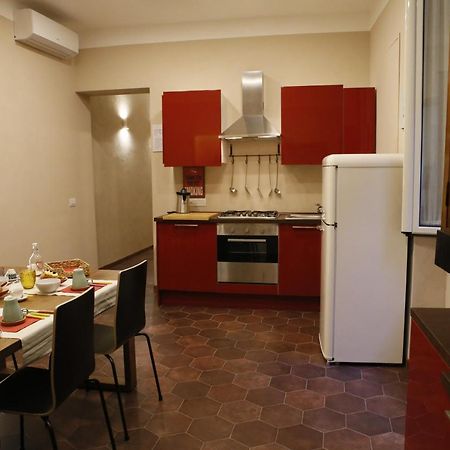 Napolicentrico Bed & Breakfast Bagian luar foto