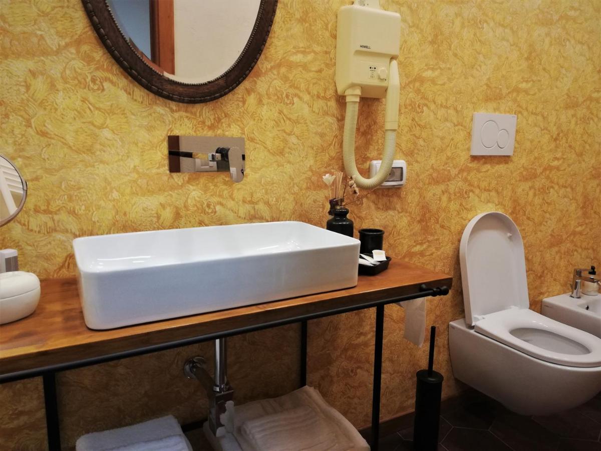 Napolicentrico Bed & Breakfast Bagian luar foto