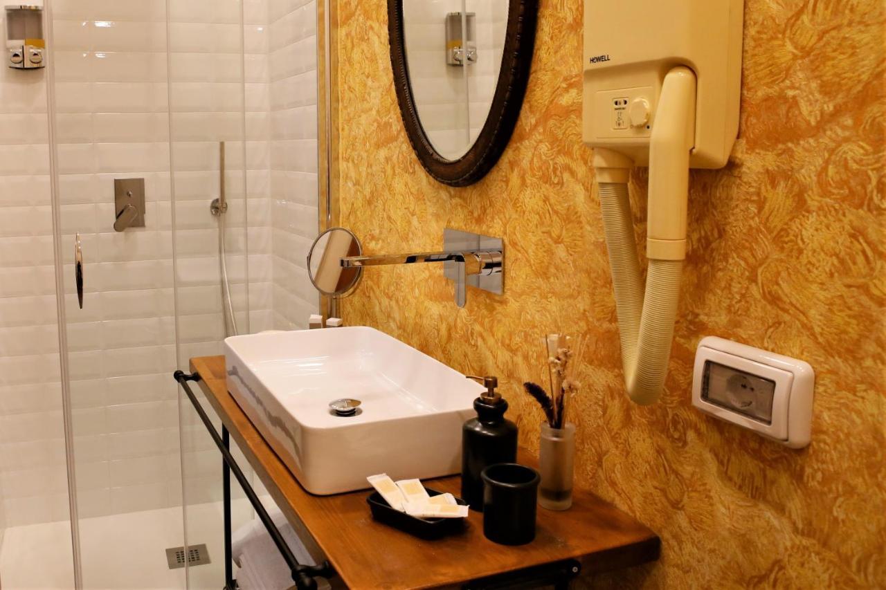 Napolicentrico Bed & Breakfast Bagian luar foto