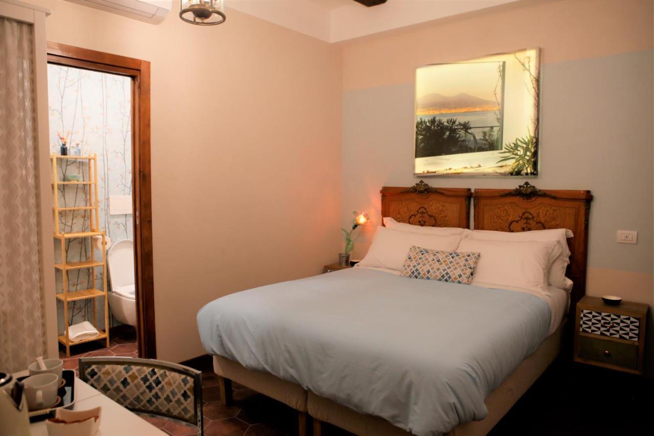 Napolicentrico Bed & Breakfast Bagian luar foto