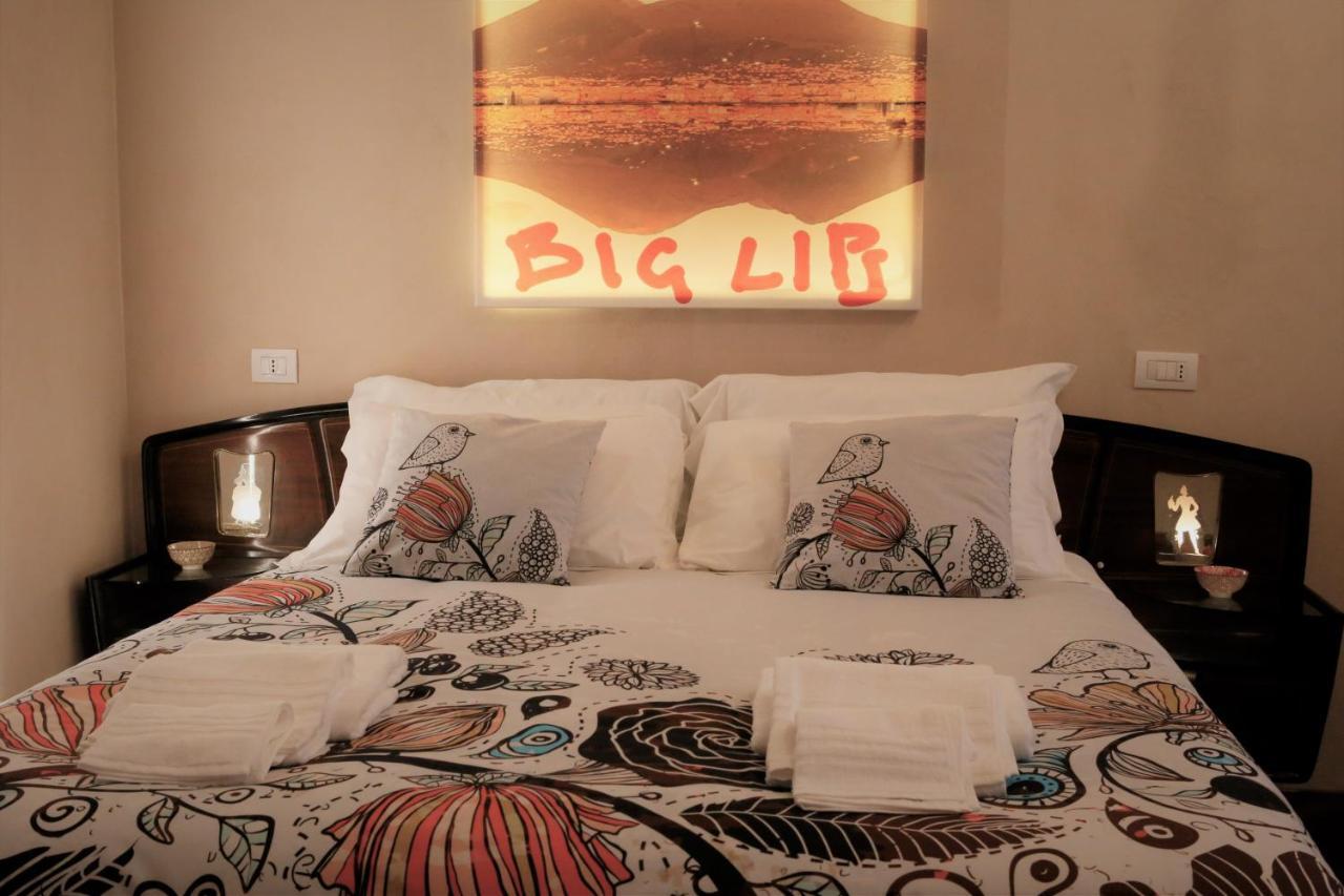 Napolicentrico Bed & Breakfast Bagian luar foto