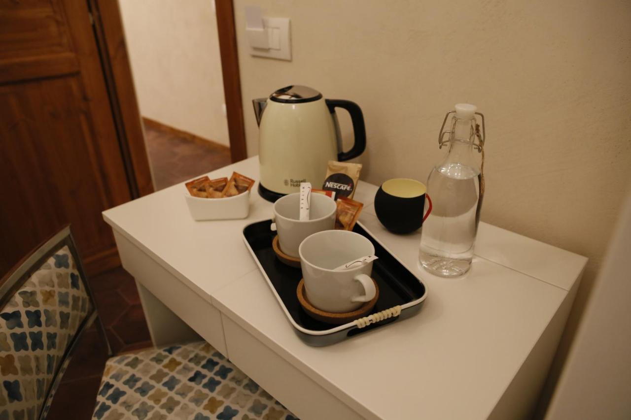 Napolicentrico Bed & Breakfast Bagian luar foto