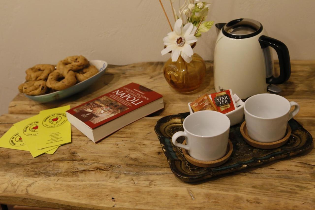 Napolicentrico Bed & Breakfast Bagian luar foto